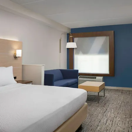 Holiday Inn Express & Suites Pittsburgh North Shore By Ihg Exterior photo
