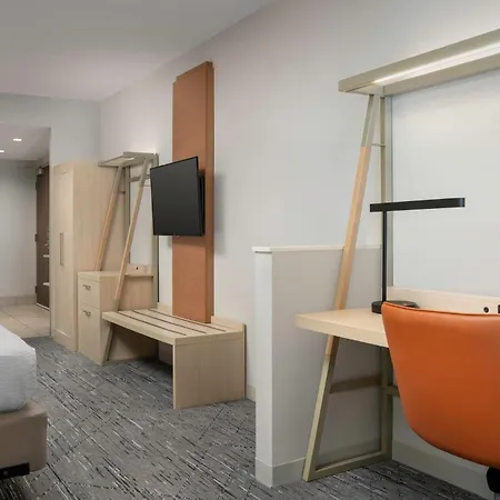 Holiday Inn Express & Suites Pittsburgh North Shore By Ihg Exterior photo