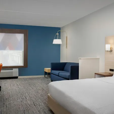 Holiday Inn Express & Suites Pittsburgh North Shore By Ihg Exterior photo
